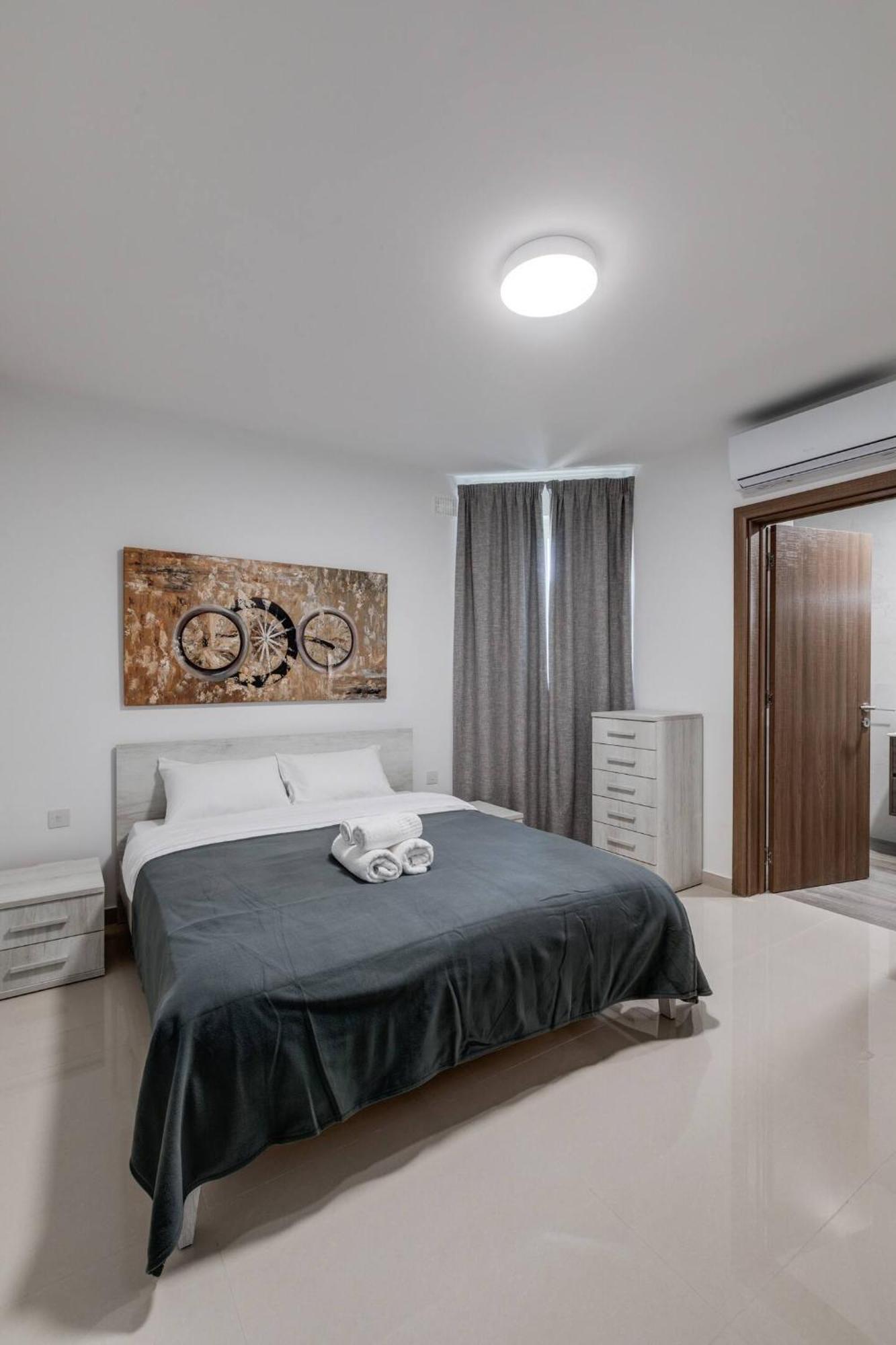 9Ten11 Seafront By Homely Mellieha Exterior foto