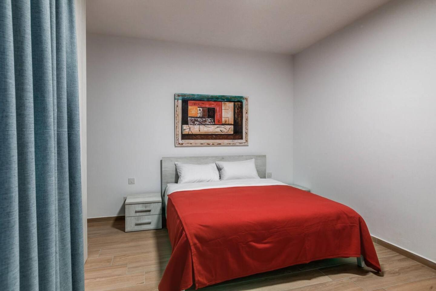 9Ten11 Seafront By Homely Mellieha Exterior foto