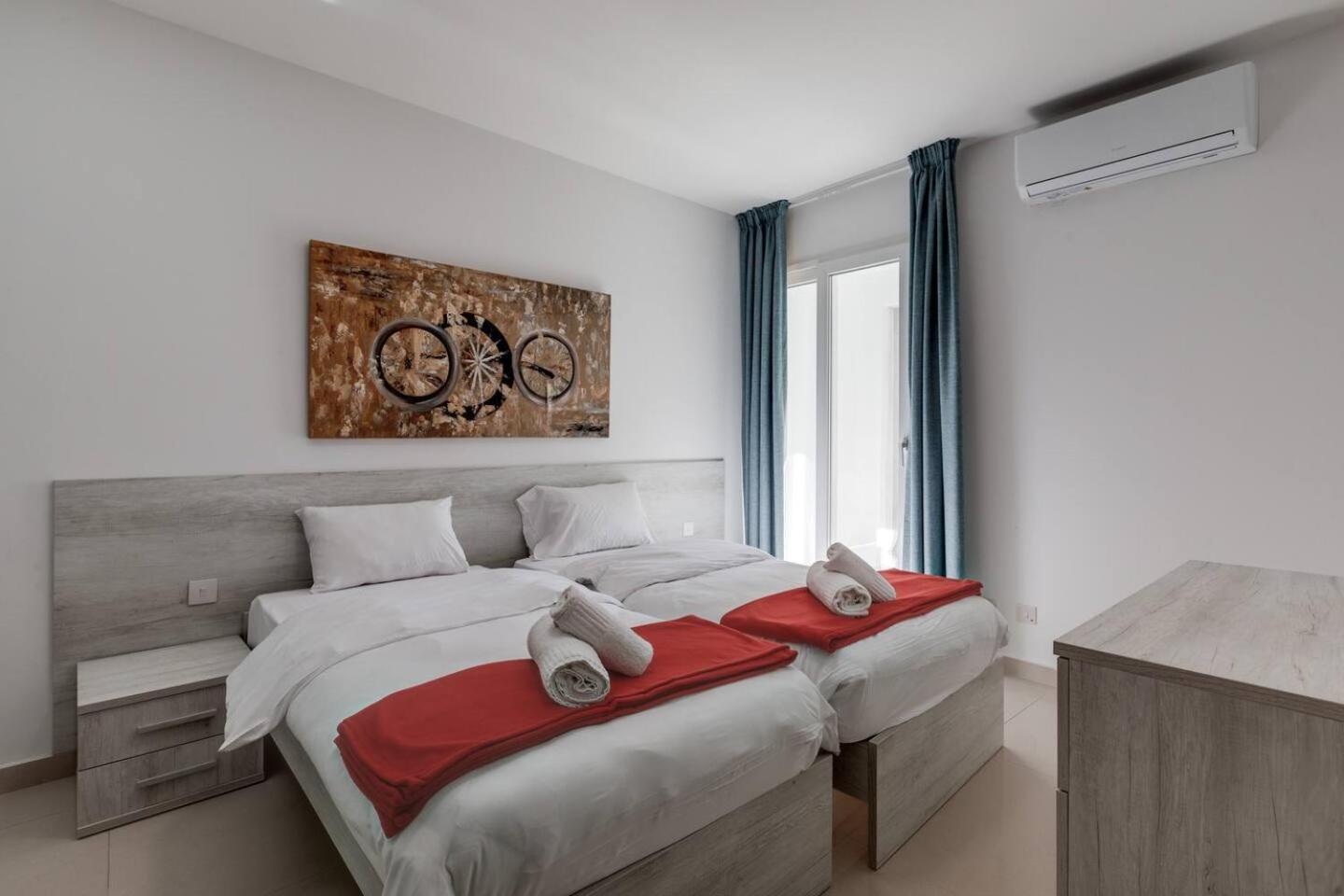 9Ten11 Seafront By Homely Mellieha Exterior foto